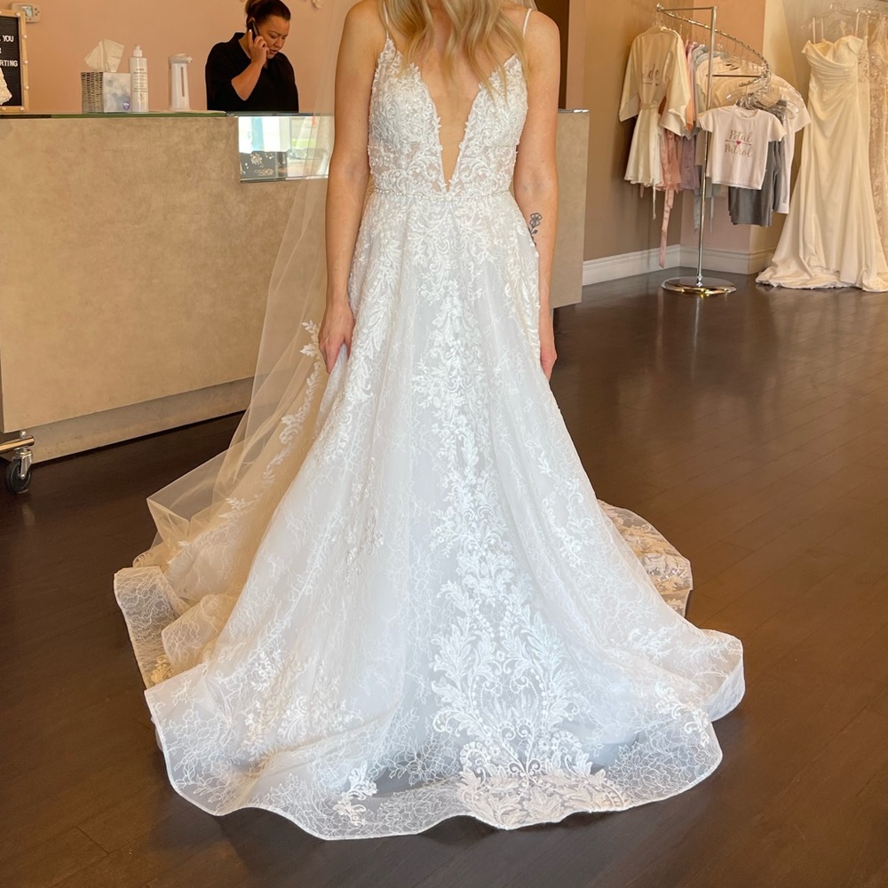 BRAND NEW Calla Blanche wedding gown.